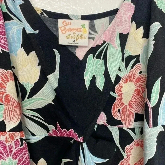 Go Barefoot by Others Follow Black Tropical Floral Botanical Tank - Picture 3 of 5